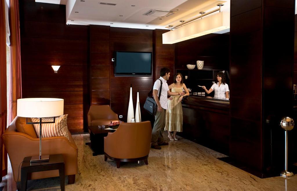 Aparthotel Premier Подгорица Интерьер фото